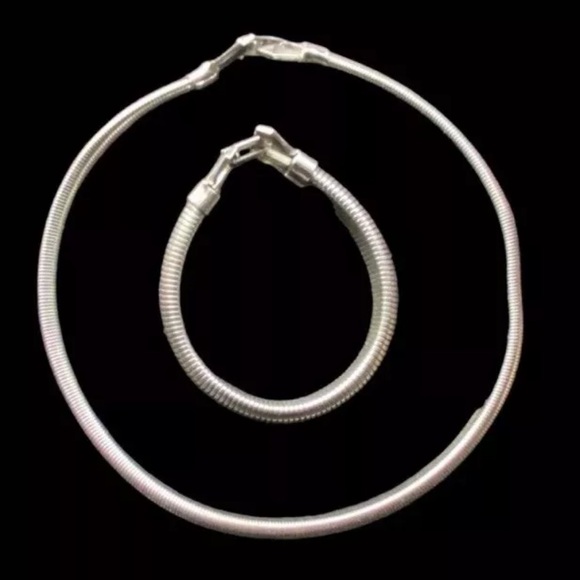 Signed Coro Vintage Pegasus Silver Choker and bracelet - Picture 1 of 12